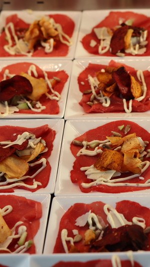 Vleesgerechten bij het kerst brunchbuffet